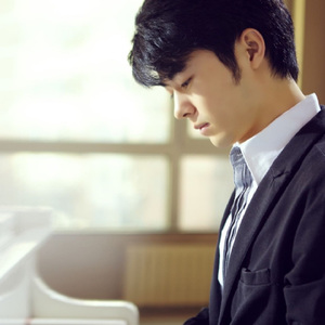 丁字裤柔术表演视频
